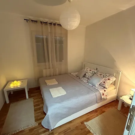 Slatki Snovi - Novi U Centru Vranja Apartament
