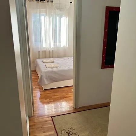 Slatki Snovi - Novi U Centru Vranja - Free Parking Apartman *
