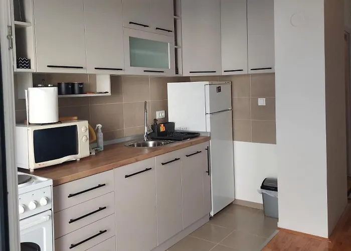 Slatki Snovi - Novi U Centru Vranja Appartamento